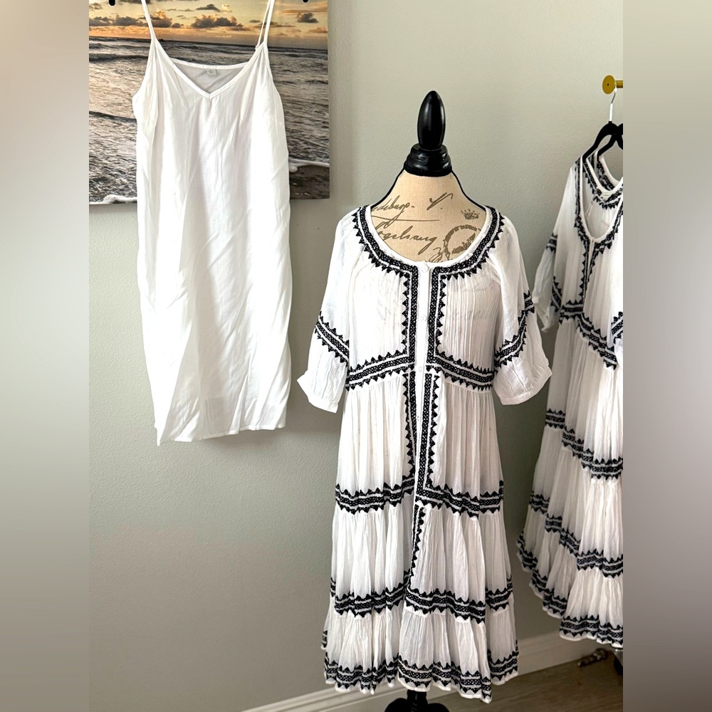 NEW Sundance Flowy and Breezy Dress with slip. Size small/medium.